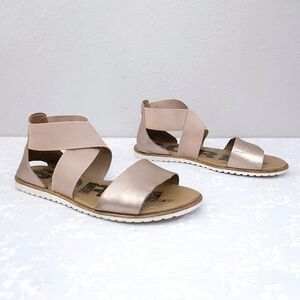 SOREL Ella Criss-Cross Sandals Rose Gold